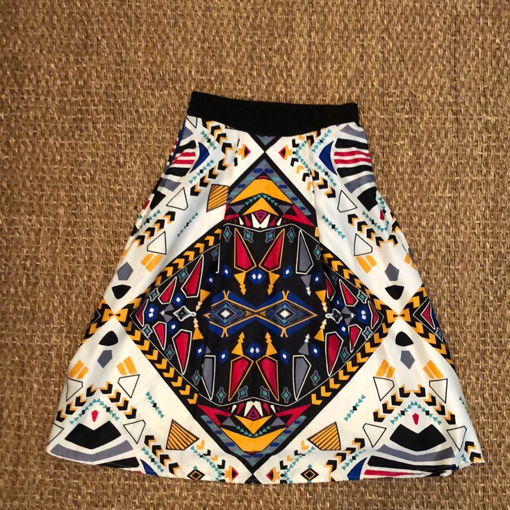 Francesca’s Patterned Midi Skirt sz S
